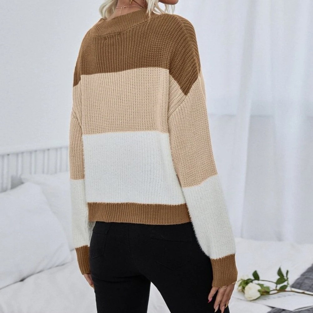 Colorblock Sweater - Picture 2 of 10